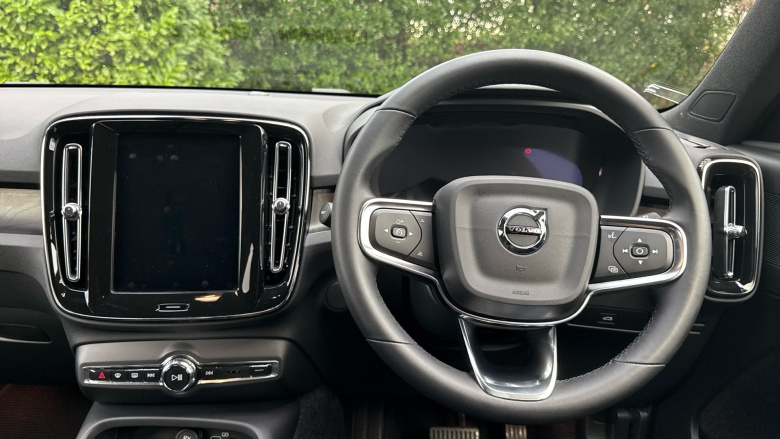 Volvo EX40 185kW Extended Range Plus 78kWh 5dr Auto Electric Estate